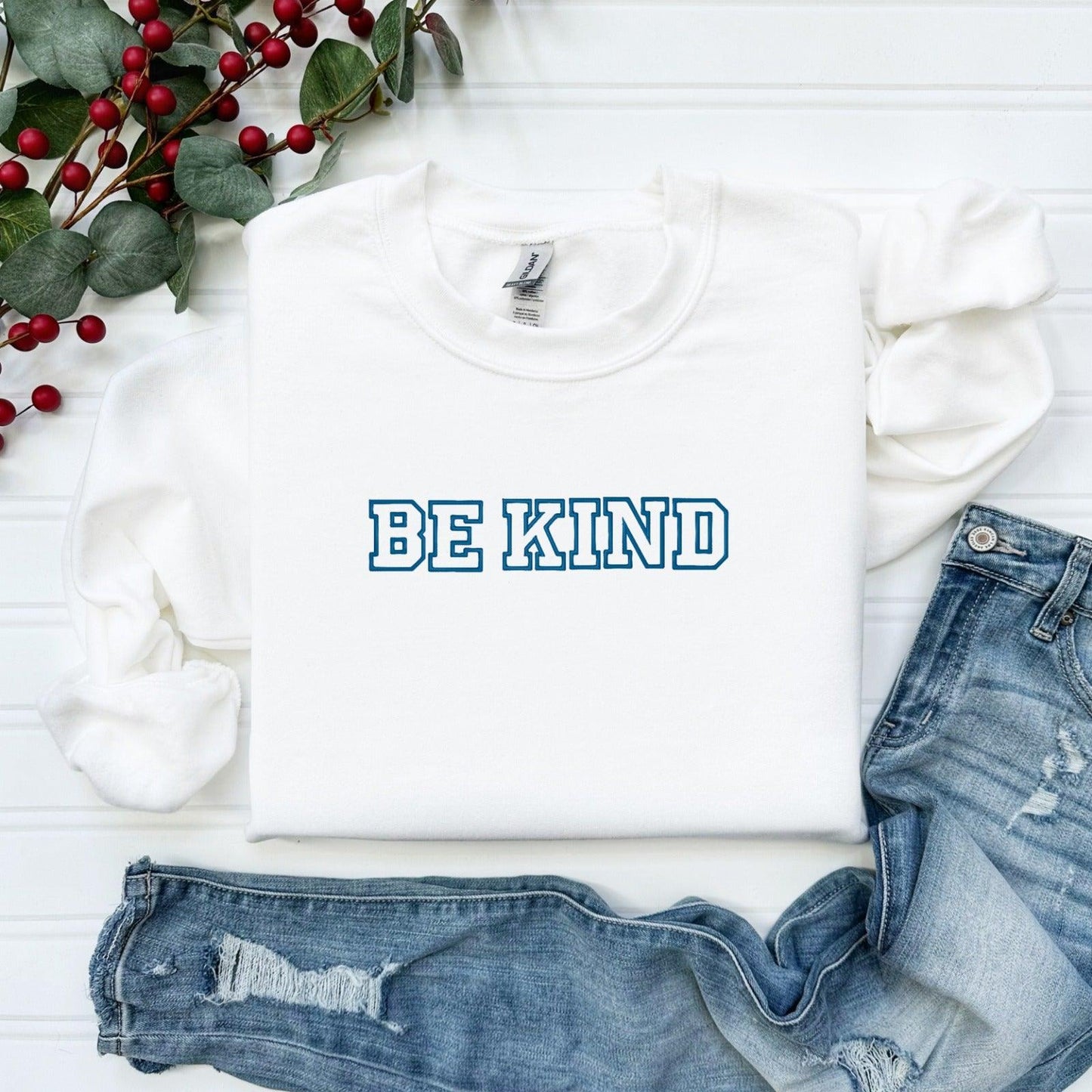 Embroiderd Be Kind  design 